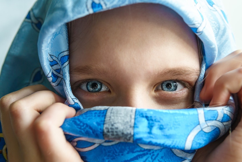 Best Sun Protection for Hair: Strategies for Protecting Your Hair from the Sun 5 shawl