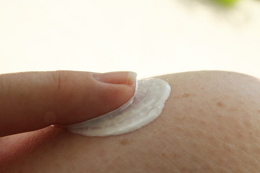 Non-Nano Zinc Oxide: A Safe Option for Sun Protection? 1 zinc oxide