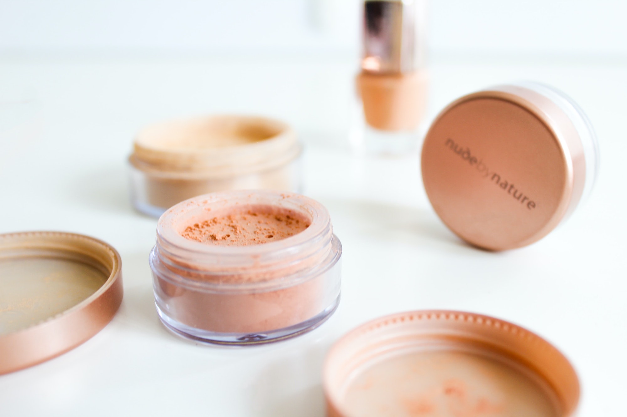 6 Best Powder Sunscreens for Face [2024 Reviews]
